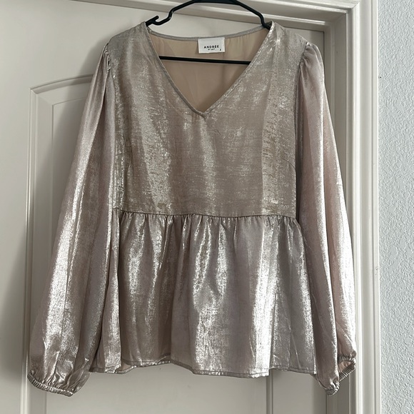 Rose gold long sleeve top - Picture 1 of 2